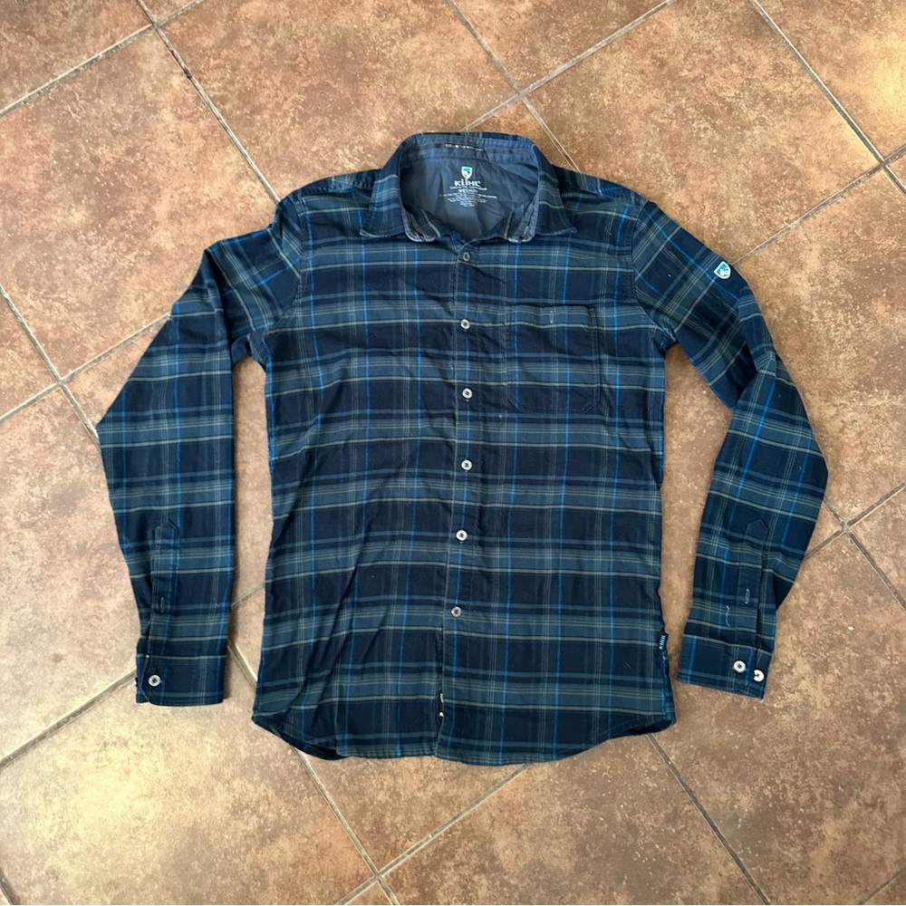 Men’s KUHL plaid flannel size M
